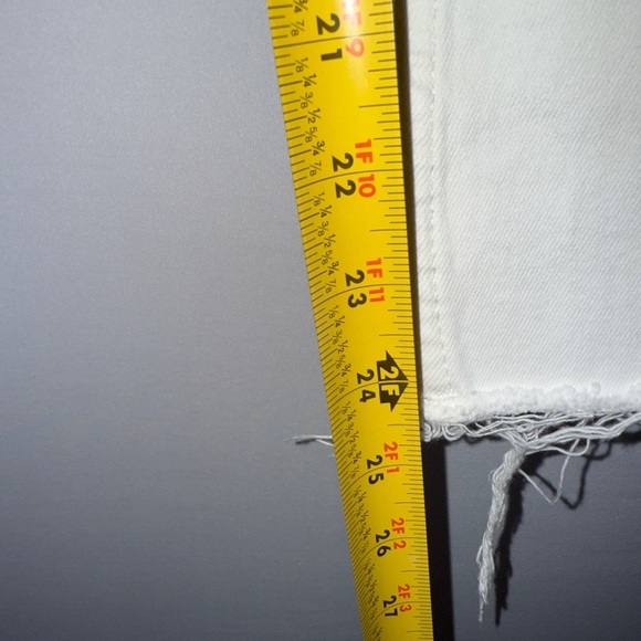 Zara Cream Straight Leg Jeans - Size 10 - Picture 6 of 7